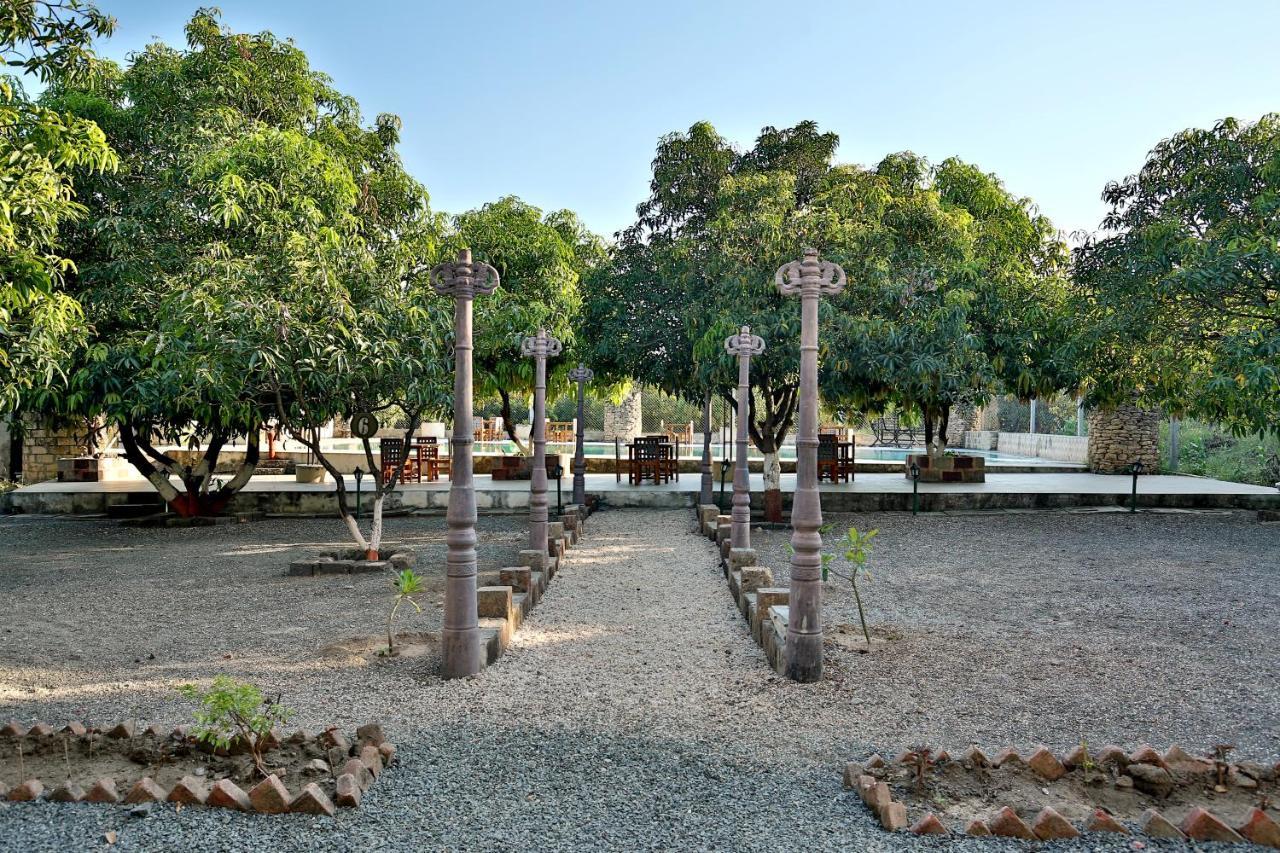Gir Lions Paw Resort With Swimming Pool Sasan Gir Bagian luar foto