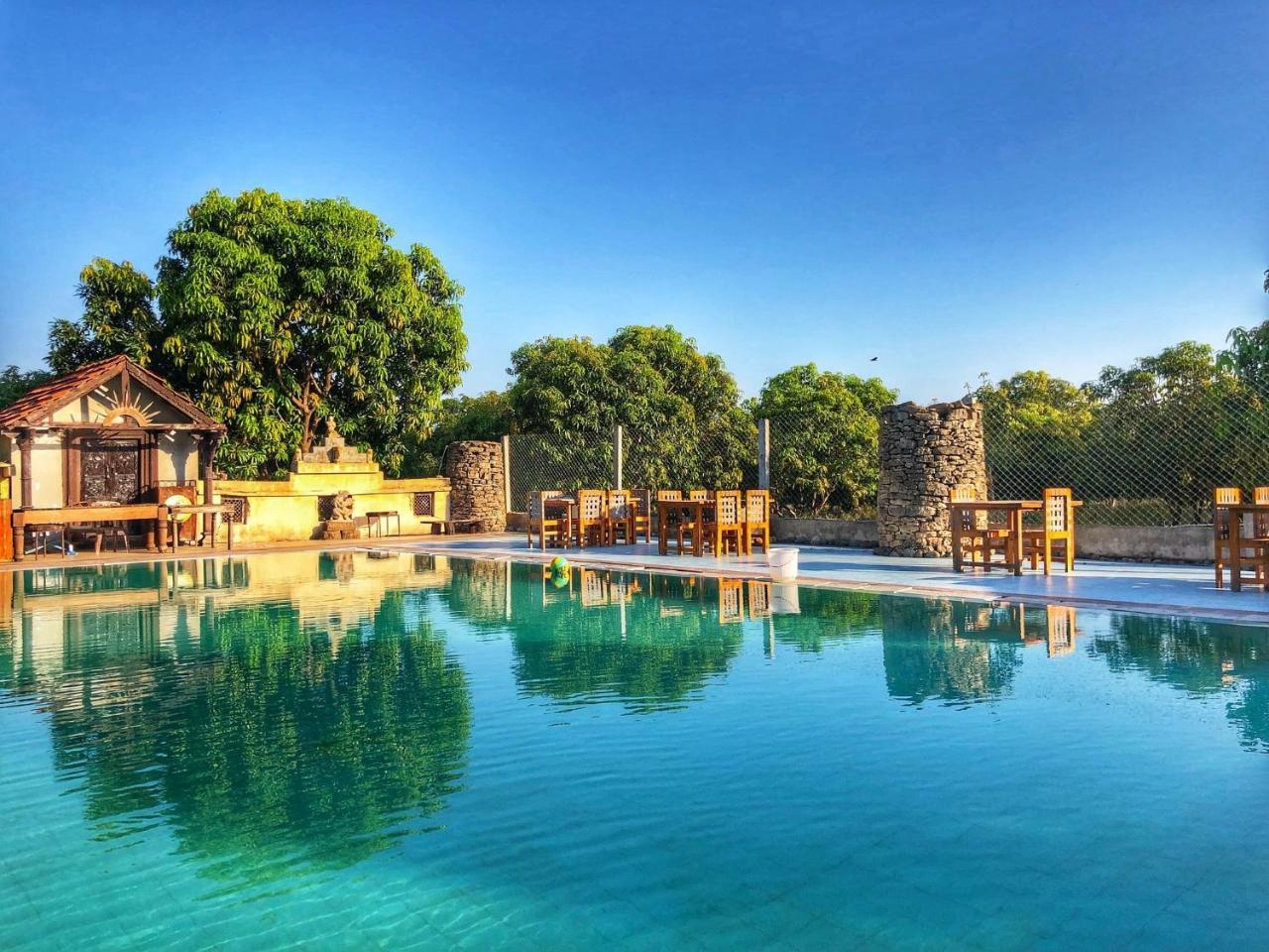 Gir Lions Paw Resort With Swimming Pool Sasan Gir Bagian luar foto