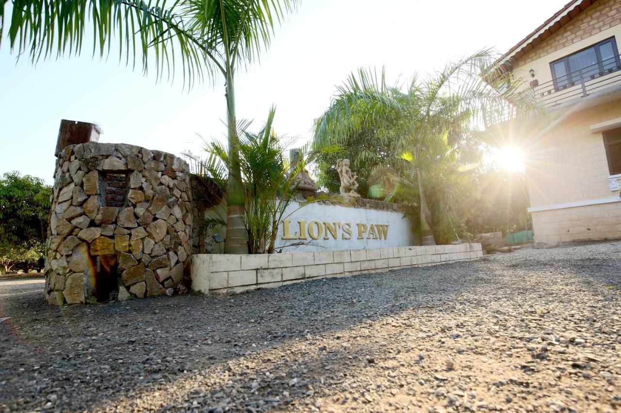 Gir Lions Paw Resort With Swimming Pool Sasan Gir Bagian luar foto